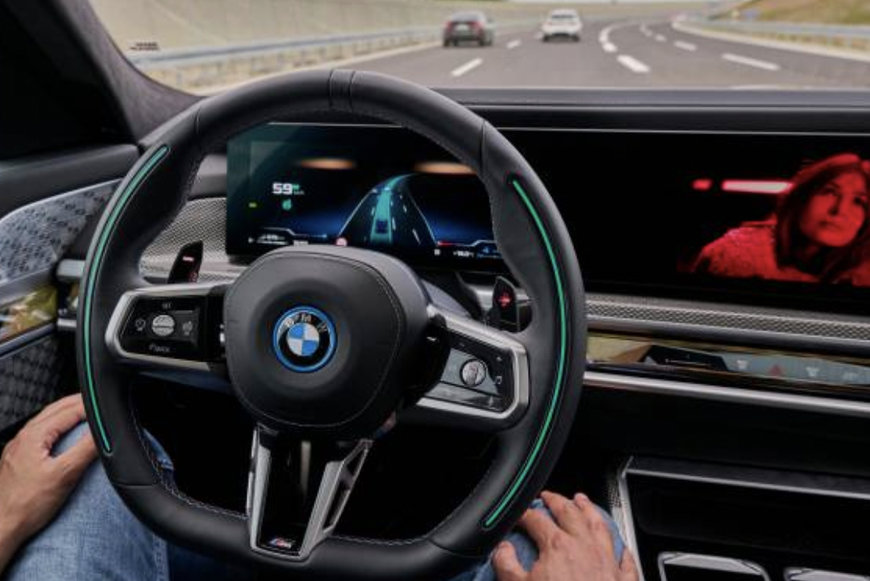 Level 3 highly automated driving available in the new BMW 7 Series from next spring
